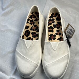 Toms White Canvas Alpargate Mallow Espadrilles with Leopard Insole